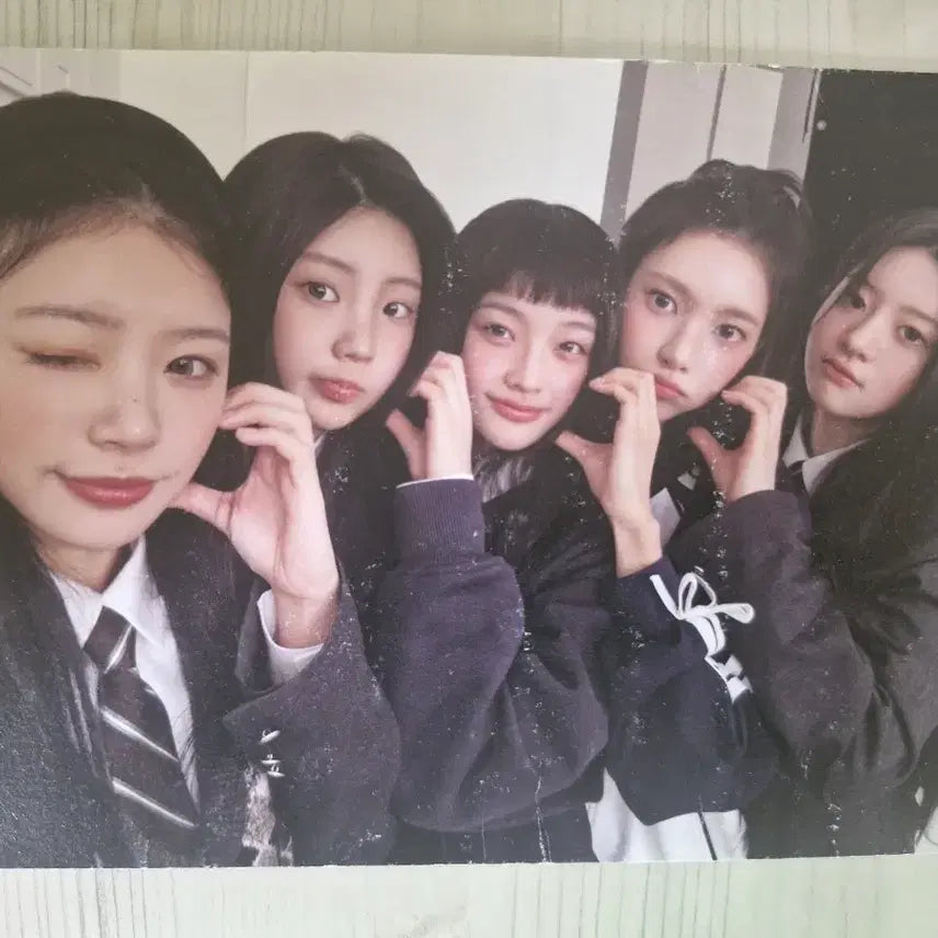 [BUNJANG] ILLIT SUPER REAL ME Pop-up Store Postcard / 아일릿 SUPER REAL ME 팝업 스토어 엽서