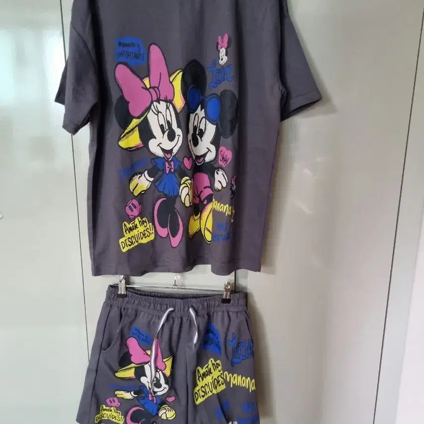 [BUNJANG] Mickey Mouse & Minnie Mouse Two-Piece Training Set / 투피스