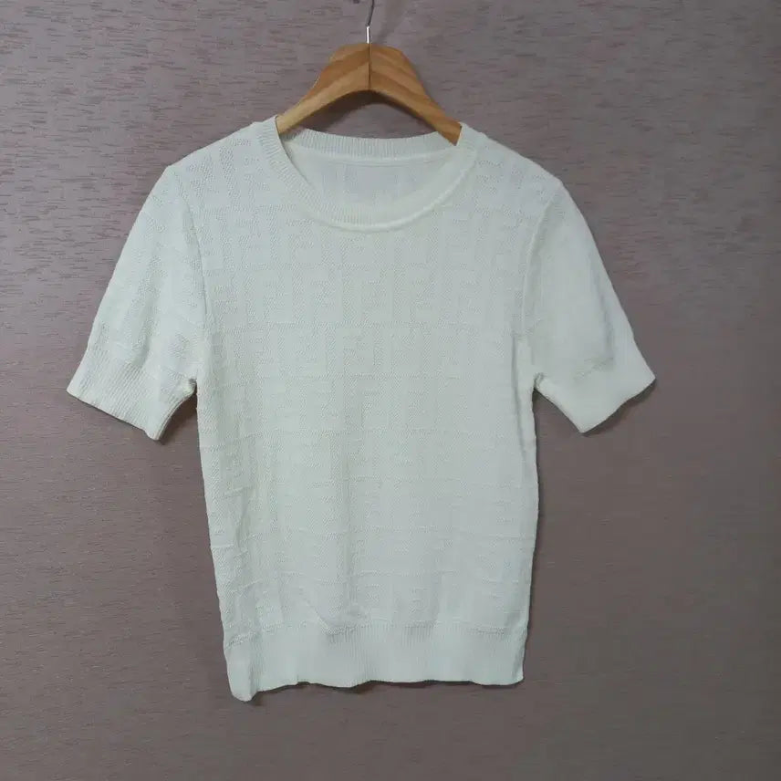 [BUNJANG] Ivory Pattern Knit Top Women / B7-6/아이보리 패턴 니트티 여성