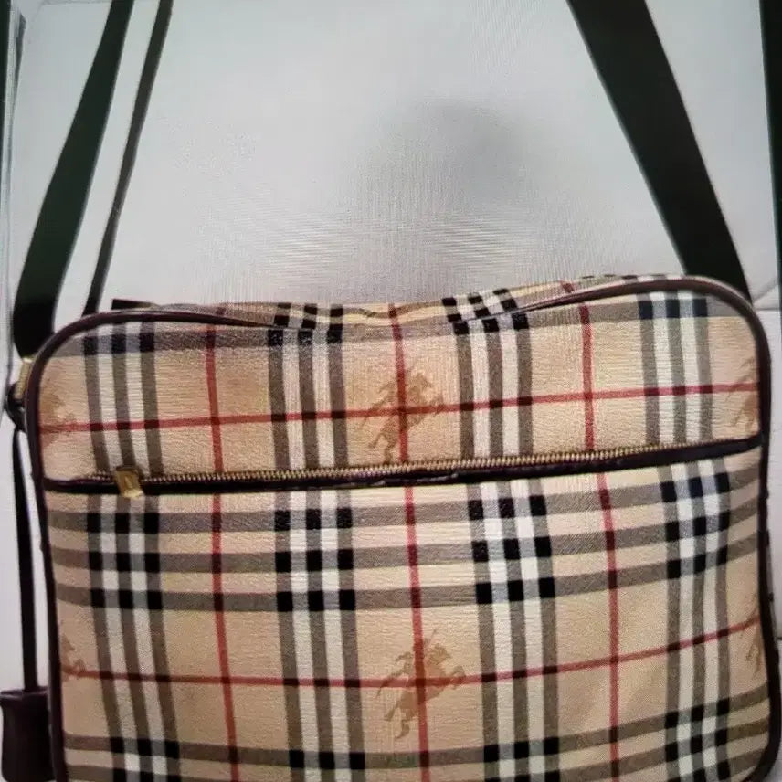 [BUNJANG] Burberry Check Messenger Bag / 버버리 체크 메신적백 정품