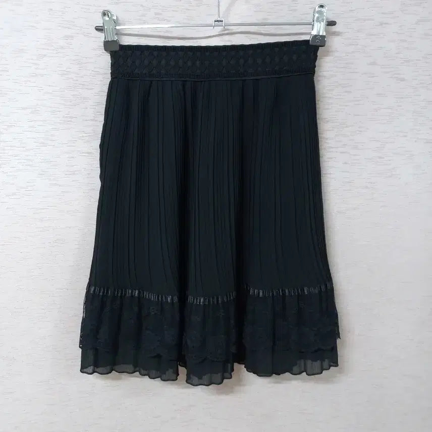 [BUNJANG] Black Lace Trim Pleated Skirt / B7-6/레이스배색 블랙 플리츠 스커트 여성