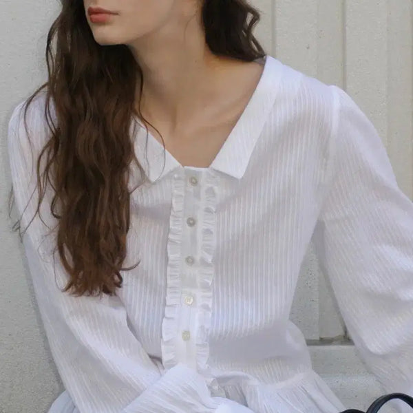 [BUNJANG] Letter From Moon Blanc Frill V-Neck Fleece Blouse / 레터프롬문 블랑 프릴 브이넥 기모 블라우스