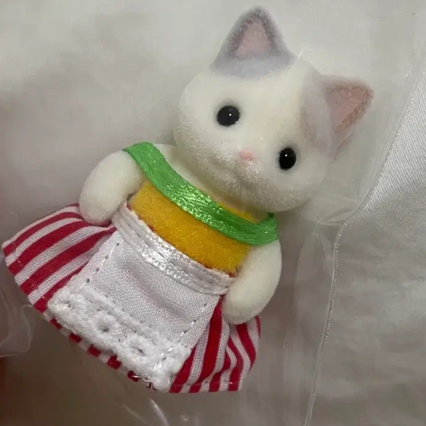 [BUNJANG] Sylvanian Families Hamburger Latte Cat / 실바니안 햄버거 라떼 고양이