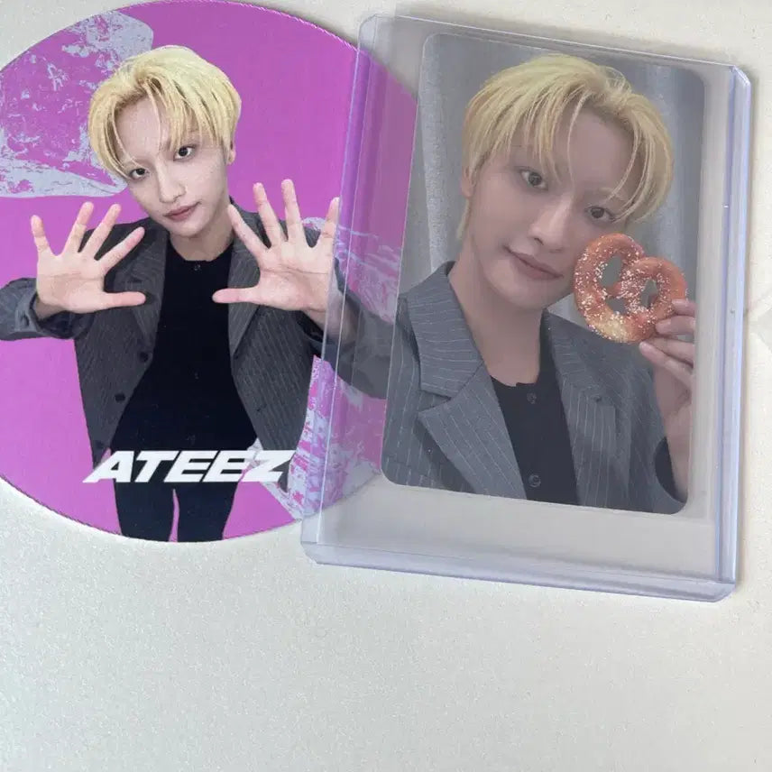 [BUNJANG] ATEEZ Seonghwa Apple Music Cafe Photocard & Coaster Set / 에이티즈 애플뮤직 카페 포토카드 포카 코스터 성화 세트