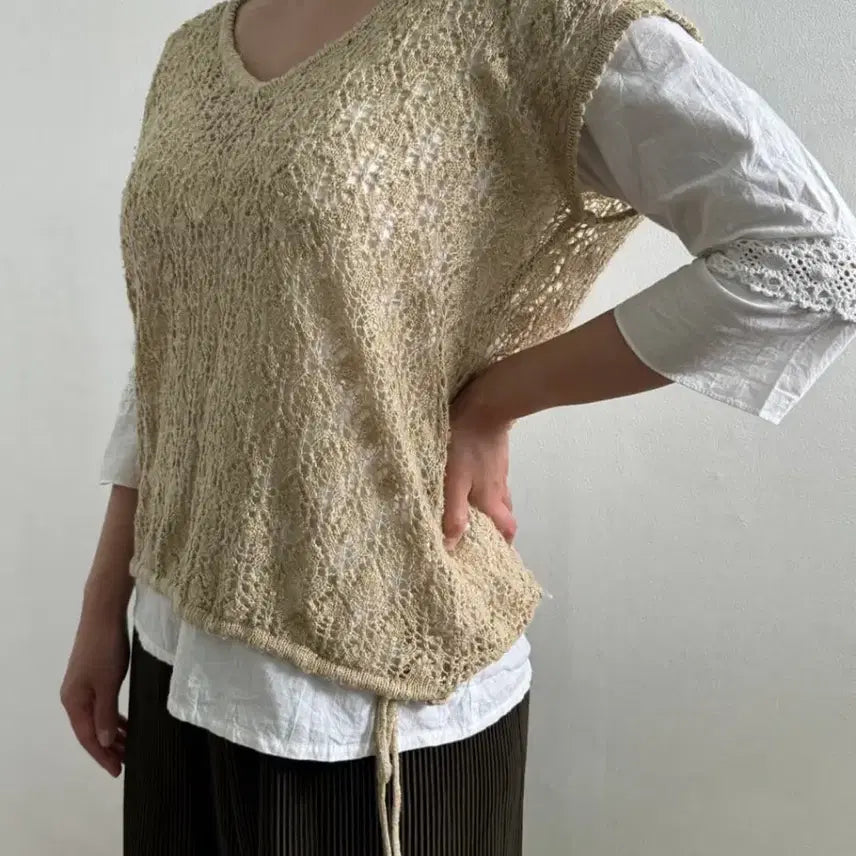 [BUNJANG] Beige Lace Knit Vest / 베이지 레이스 니트 베스트
