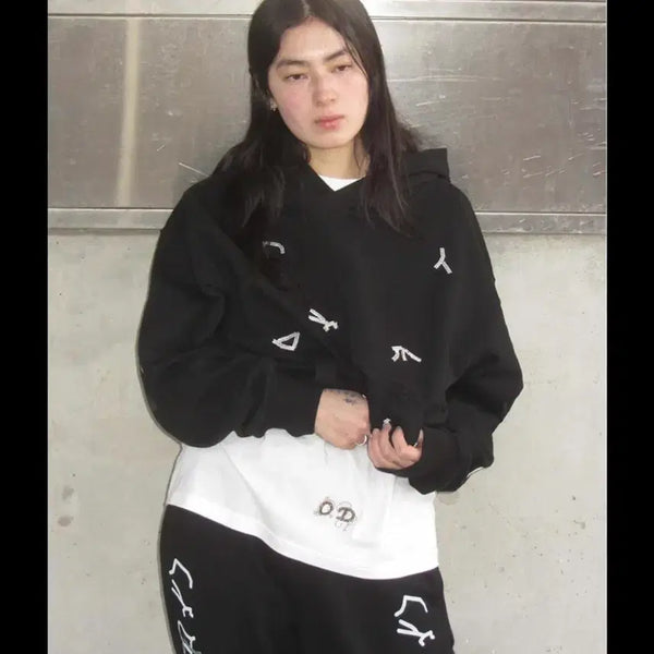 [BUNJANG] Oddly Workshop Hoodie Black / 오들리워크샵 후드티