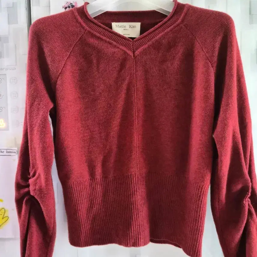 [BUNJANG] Matinkim V-Neck Crop Knit Wine / 마뗑킴 브이넥 크롭니트 와인