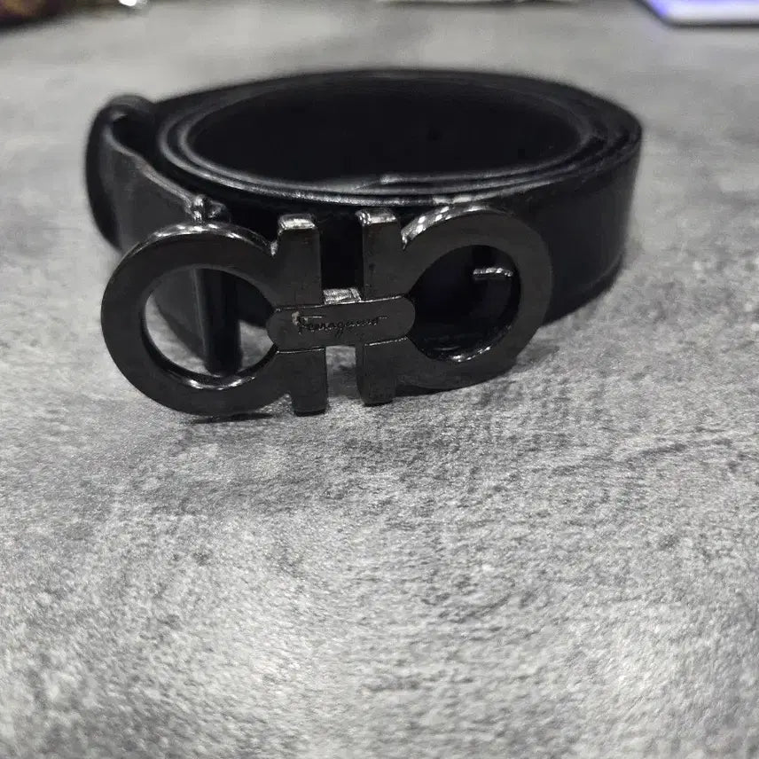 [BUNJANG] Salvatore Ferragamo Gancini Logo Belt Black / 페라가모 간치니 벨트 블랙