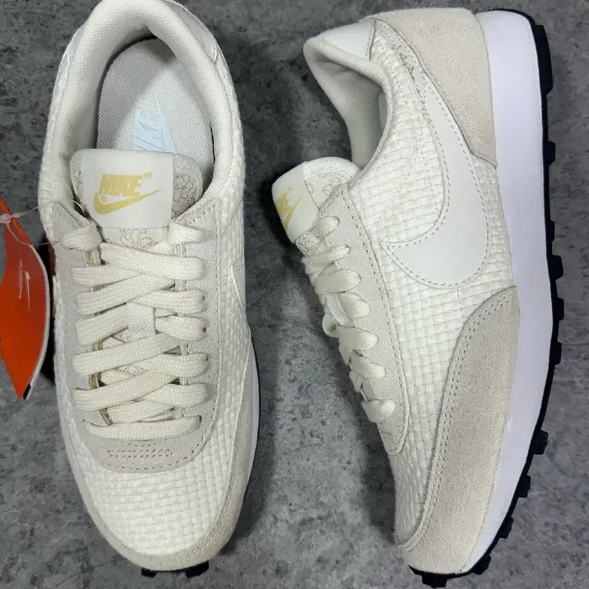 [BUNJANG] Nike Daybreak SE 220mm / [팝니다] 나이키 데이브레이크 SE 220mm. 새상품 반값이하