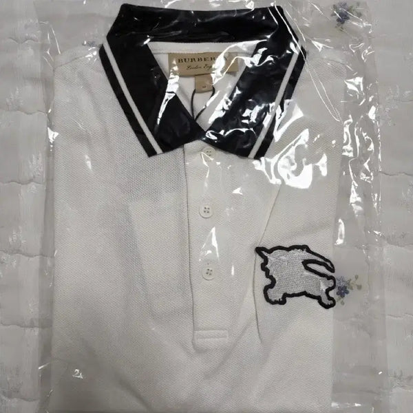 [BUNJANG] Burberry Big Logo Polo T-Shirt White / [M] 버버리 빅로고 폴로 반팔 티셔츠 화이트 새상품