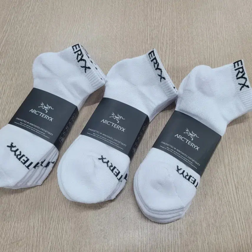 [BUNJANG] Arc'teryx Sports Crew Socks 9-Pair Pack / 아크테릭스 스포츠 단목 양말 9켤레