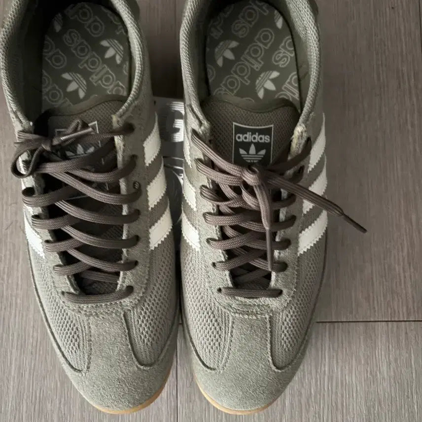 [BUNJANG] adidas SL 72 OG Orbit Green/White Sneakers / SL 72 OG - 오르빗그린:화이트 팝니다