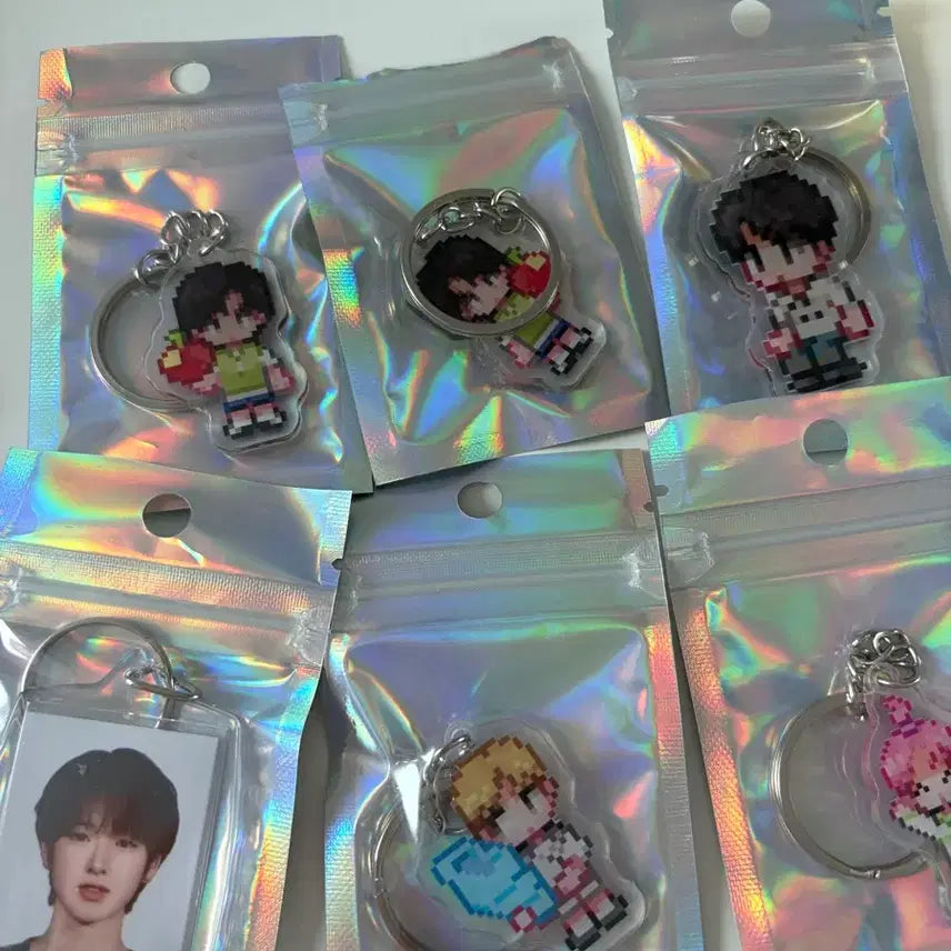[BUNJANG] NCT WISH Riku, Yushi, Sakuya Pixel Art Keychain Set / Nct wish 리쿠 유우시 사쿠야 키링