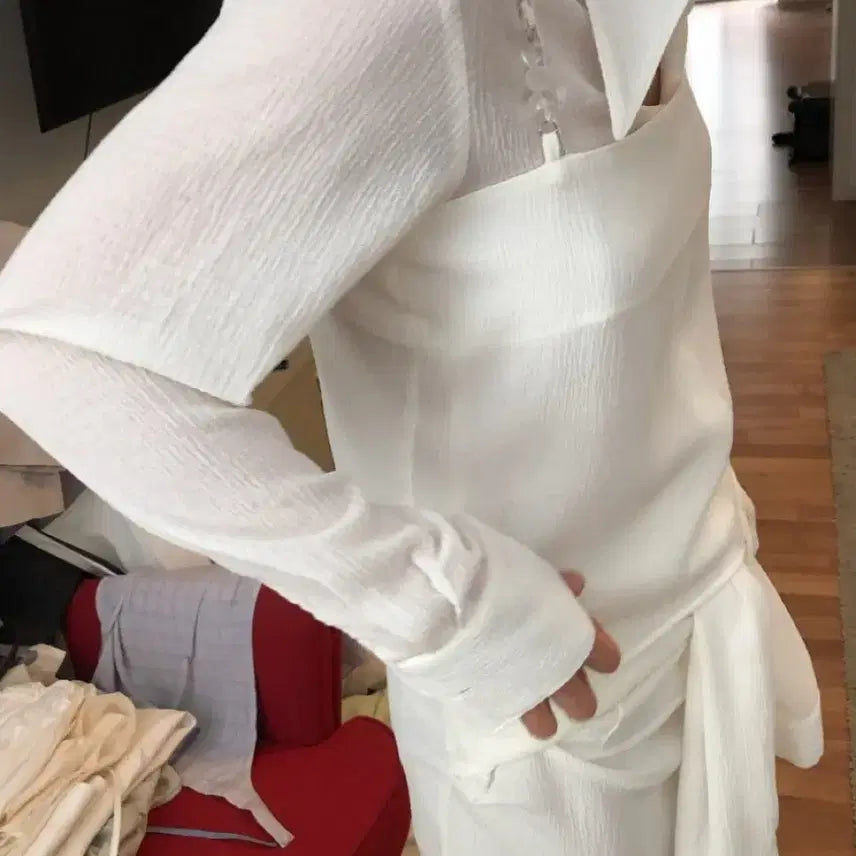 [BUNJANG] London Plot White Sleeveless Top - Vacation Look / 런던플랏 탑 나시 바캉스룩 화이트