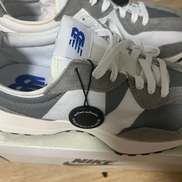 [BUNJANG] New Balance 327 Grey Sneakers (270) / [새제품] 뉴발란스 / 327 그레이 / 270