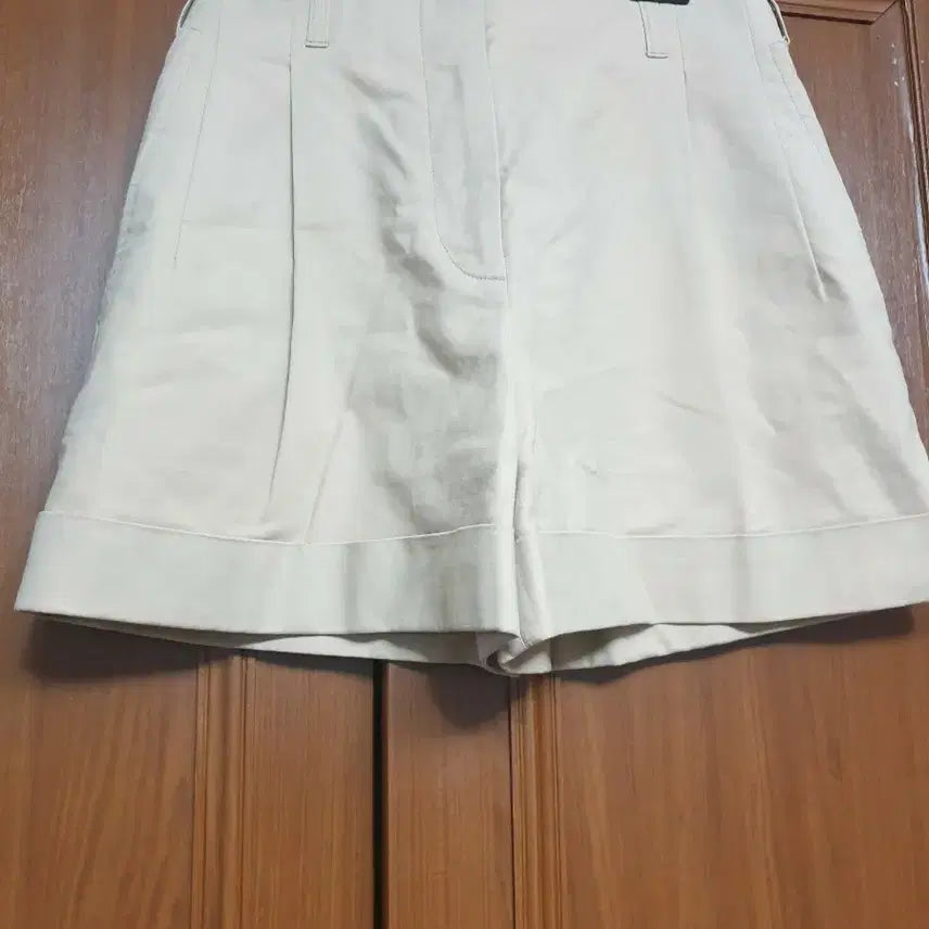 [BUNJANG] Barbara Bui Beige Shorts / 바바라 부이 반바지