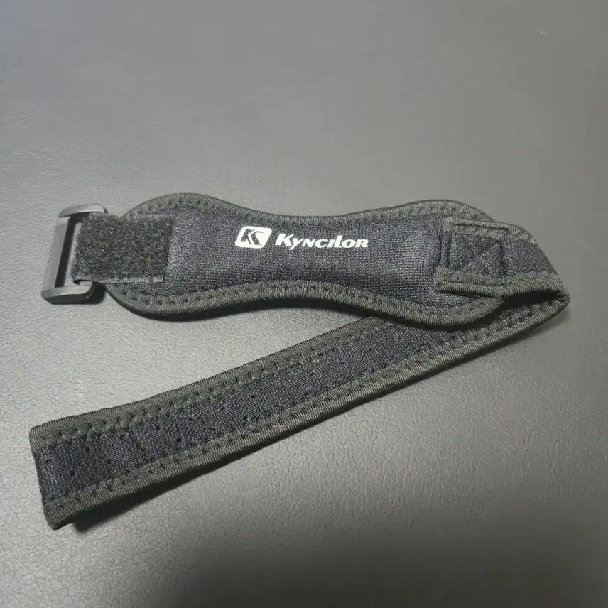 [BUNJANG] Kyncilor Knee Brace with Patella Strap / 슬개건보호대