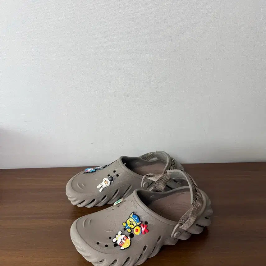 [BUNJANG] Crocs Sandals Slippers US Men 8 / Women 10 / 크록스 샌들 슬리퍼 M8W10사이즈