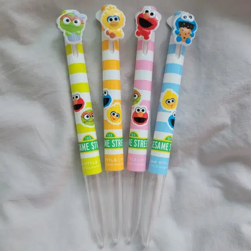 [BUNJANG] Sesame Street Style Fit Ballpoint Pen Holder Set / 세서미 스트리트 스타일핏 볼펜 홀더 새상품