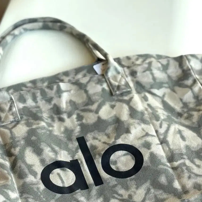 [BUNJANG] ALOO Tie-Dye Pattern Tote Bag / 알로 토트백 타이 다이 패턴