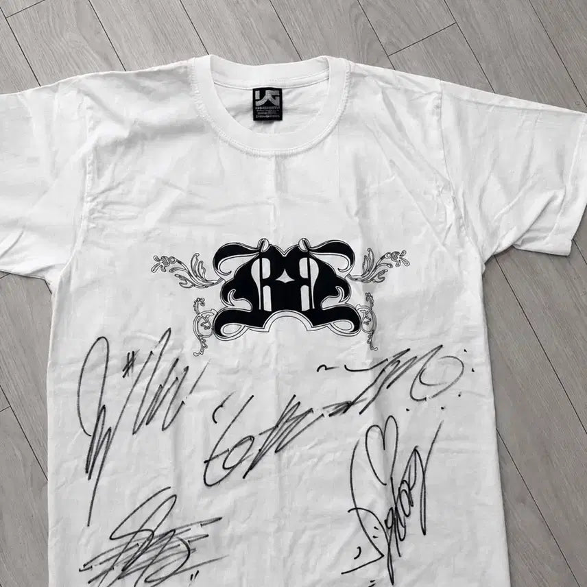 [BUNJANG] BIGBANG First Concert 'The Real' All Members Autographed T-Shirt + 1st Album 'Always' / 빅뱅 휘귀템 굿즈 첫단콘 더리얼 멤버전원 싸인티셔츠 + 1집,올웨이즈