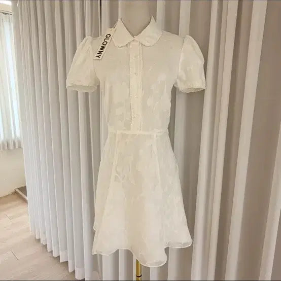 [BUNJANG] Glowny White Lace Puff Sleeve Mini Dress / [정가16만/새상품] 글로니 glowny 화이트 레이스 퍼프 소매 원피스