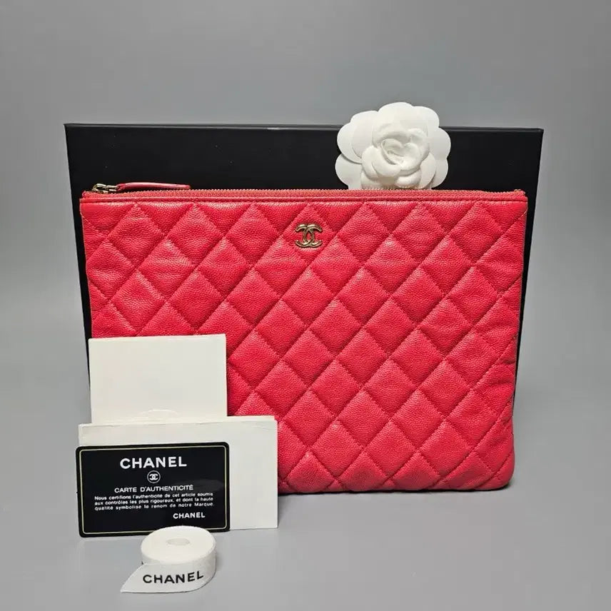 [BUNJANG] Chanel Classic Caviar Gold Hardware Clutch Medium Raspberry / 샤넬 클래식 캐비어 금장 클러치 미듐 라즈베리 308번대