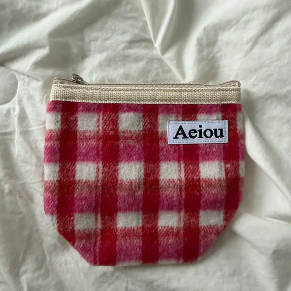 [BUNJANG] AEIOU Pouch Medium Red Check / 아에이오우 파우치 M사이즈 레드 체크
