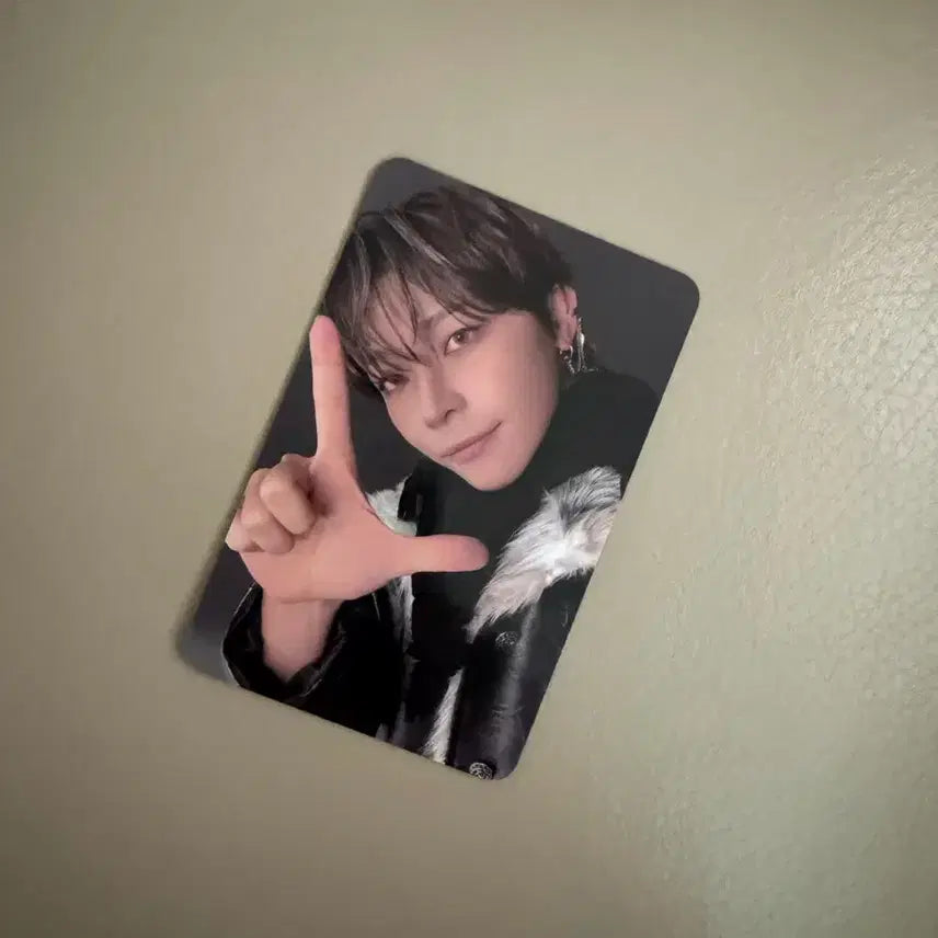 [BUNJANG] Renezone Nicholas Photocard Inspire Arena Incheon Concert / 르네존 니콜라스 포카 인천콘 인스파이어아레나