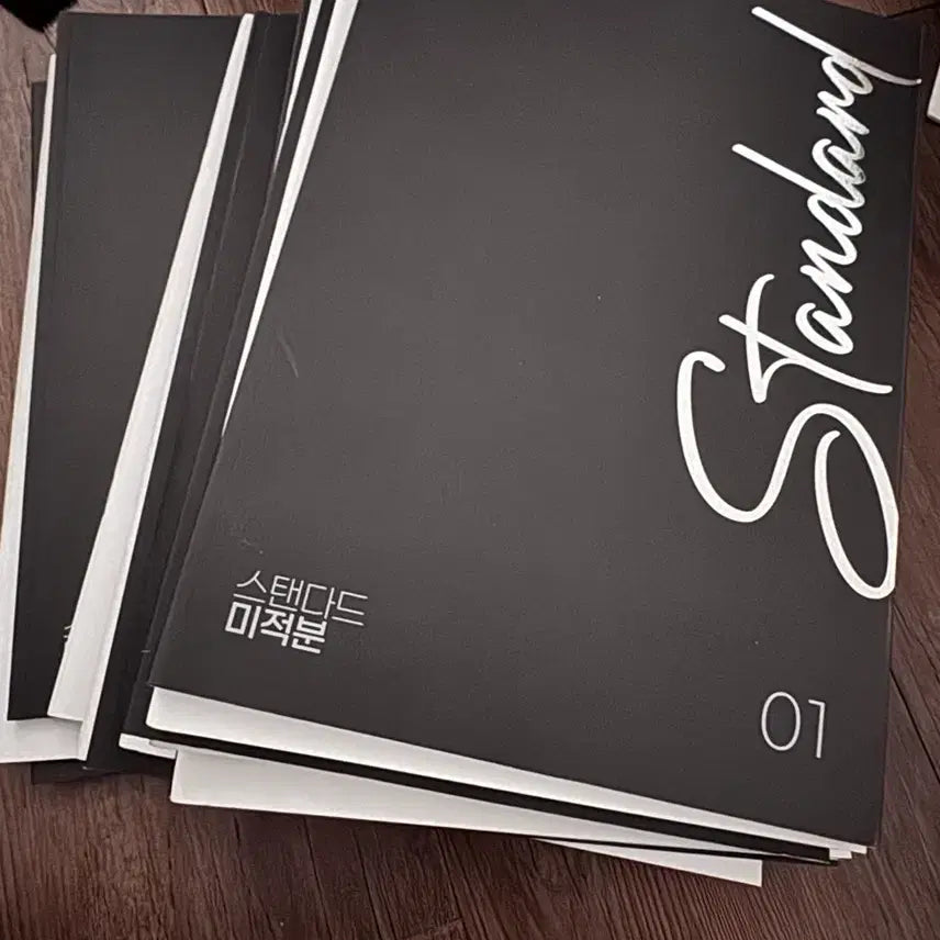[BUNJANG] Kim Hyun-woo Standard Calculus Weekly Test Set 1-8 / 김현우 스탠다드 미적분 주간지 1-8 일괄