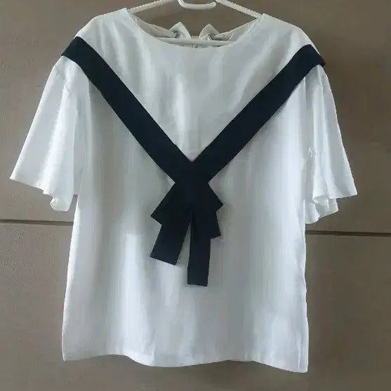 [BUNJANG] Lucky Chouette Blouse / 럭키슈에뜨 블라우스