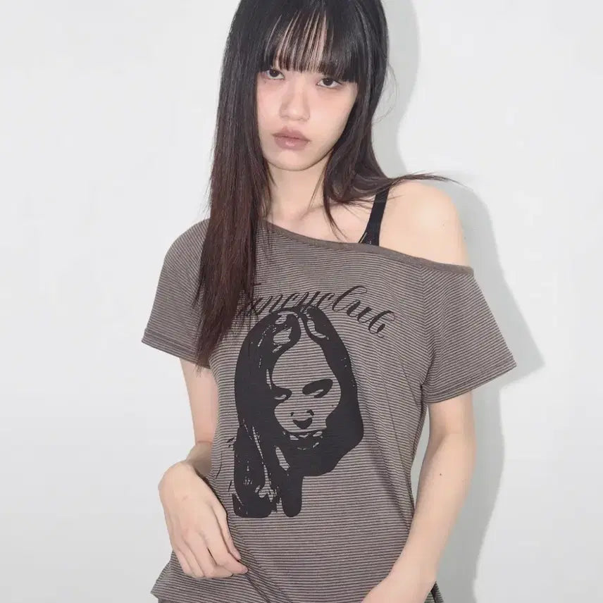 [BUNJANG] Fancy Club Mystic One Shoulder Top / 팬시클럽 미스틱 원 숄더티