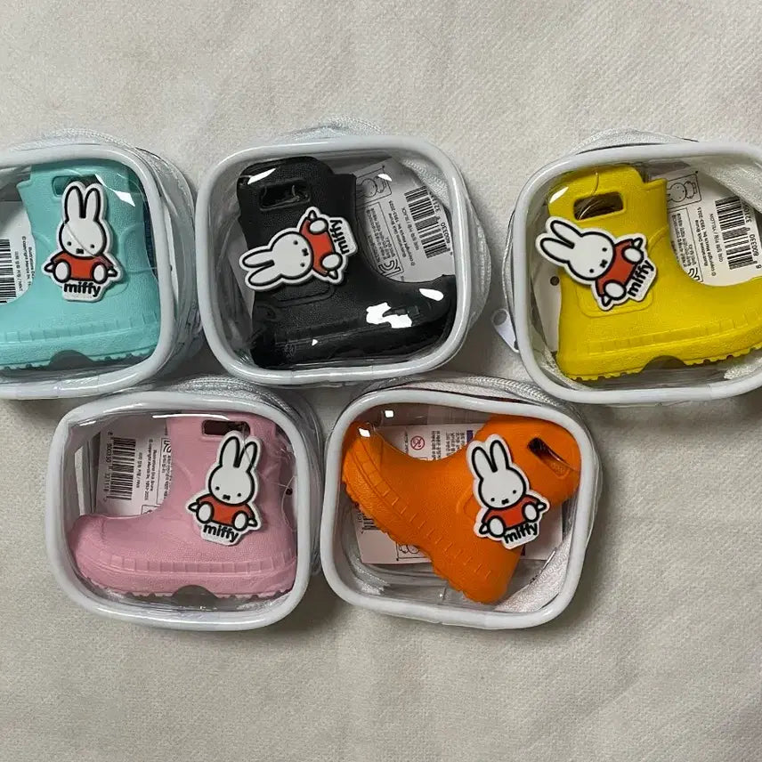 [BUNJANG] Miffy Rain Boots Clear Pouch Keychain / 미피 장화 클리어 파우치 키링