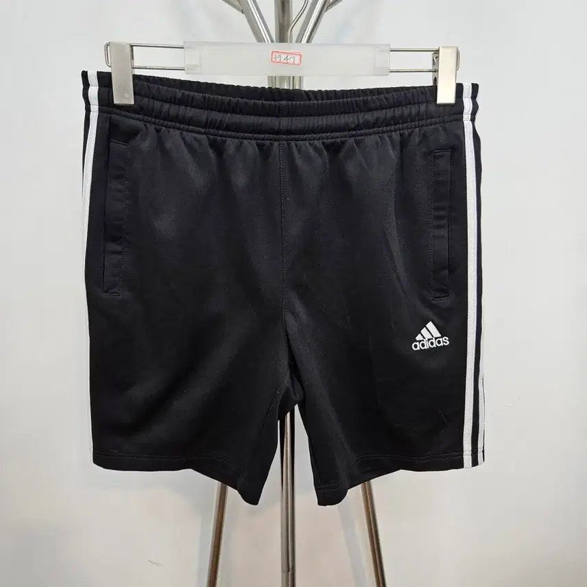 [BUNJANG] Adidas Training Short Pants 31 Inch / 아디다스 트레이닝 숏팬츠 31인치