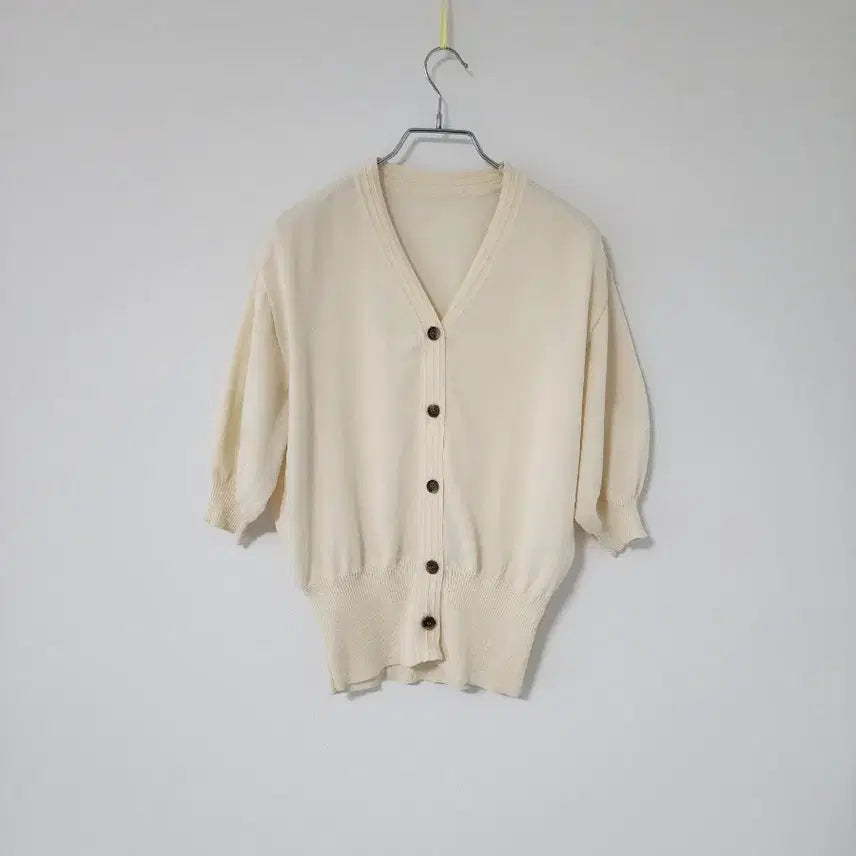 [BUNJANG] Cream Short-Sleeve Summer Cardigan / 크림색 반팔 여름 가디건