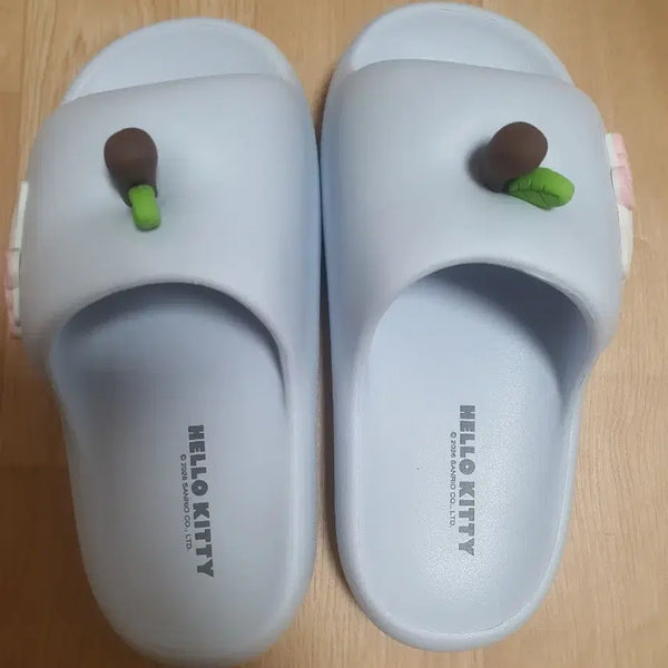 [BUNJANG] Hello Kitty Light Blue Slippers / 헬로키티 슬리퍼 라이트 블루