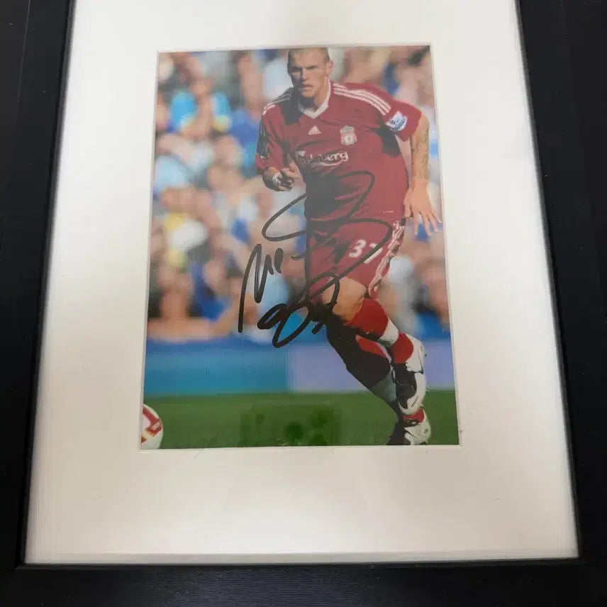 [BUNJANG] Liverpool Martin Škrtel Autographed Football Framed Display / 리버풀 마틴 스케르텔 축구 친필 싸인 + 액자 보관