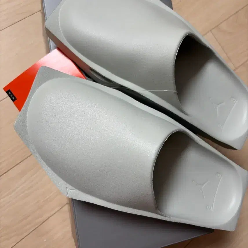 [BUNJANG] Nike Jordan Hem Mules SP Slides Light Silver / 나이키 조던 헴 뮬 SP 슬라이드 라이트 실버 245