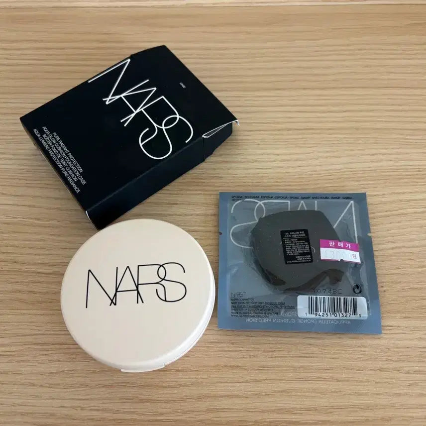 [BUNJANG] NARS Cushion Case + NARS Puff Set / 나스 쿠션 케이스 + 나스 퍼프 세트