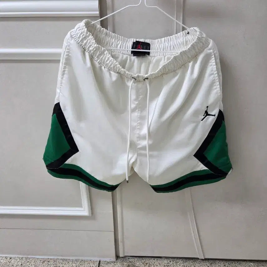 [BUNJANG] Jordan Diamond Shorts M / 조던 다이아몬드 반바지 m