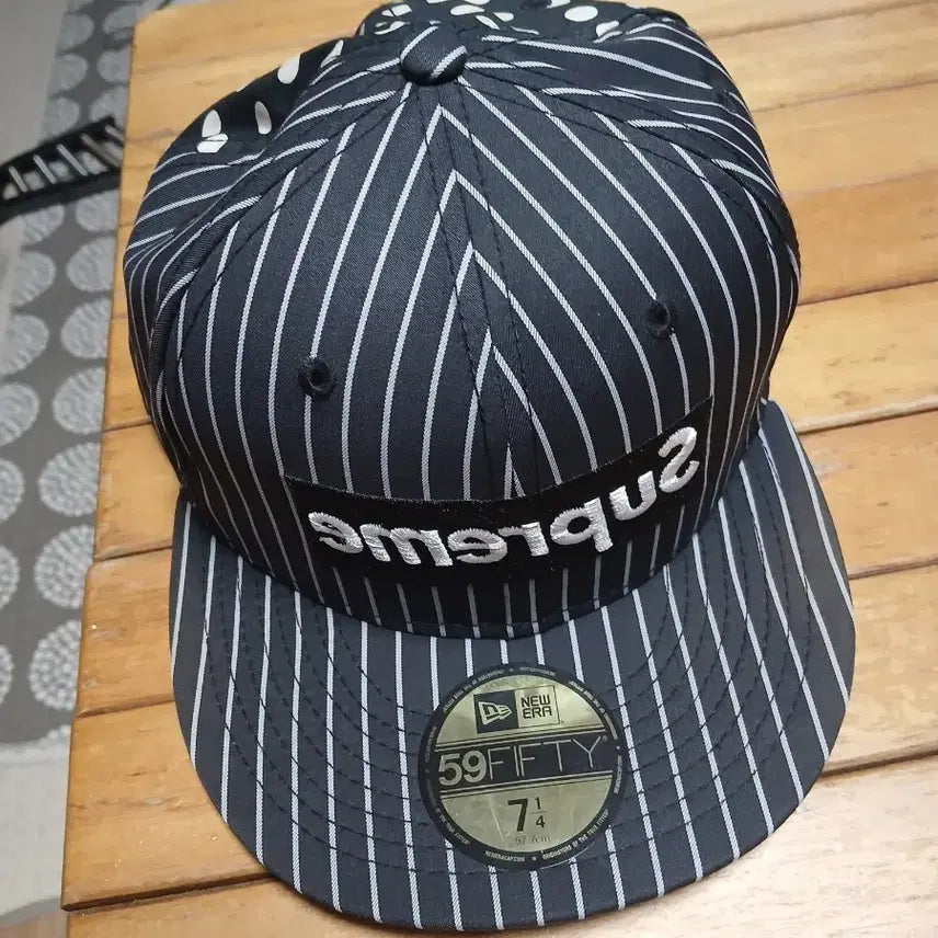 [BUNJANG] Supreme New Era 59FIFTY Pinstripe Cap / 슈프림 뉴에라 59FIFTY 핀스트라이프 캡