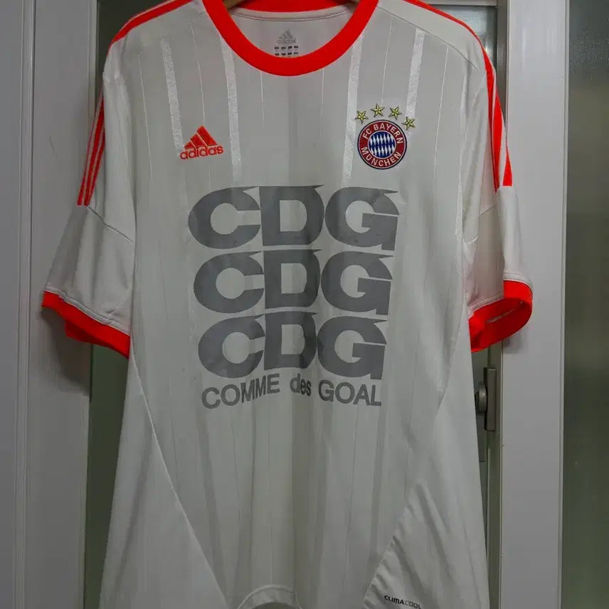 [BUNJANG] FC Bayern Munich 2012-2013 Away Kit Jersey (XXL) / 바이에른 뮌헨  유니폼 2XL