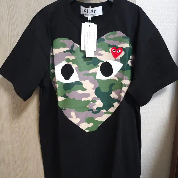 [BUNJANG] Comme des Garçons Camouflage Big Heart T-Shirt White XL / 꼼데가르송 카모플라쥬 빅하트/화이트만