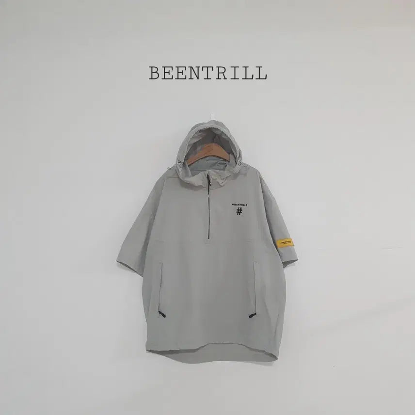 [BUNJANG] Vintrill Grey Short-Sleeve Logo Embroidery Hooded Windbreaker Anorak / 세일)No.26070214 빈트릴 그레이 반팔 로고자수 후드바람막이 아노락