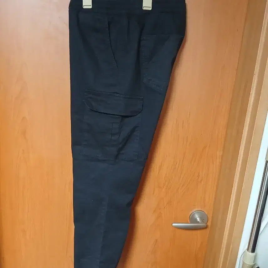 [BUNJANG] Black Cargo Jogger Pants (Size 34/35) / 카고 조거 팬츠 블랙34 35