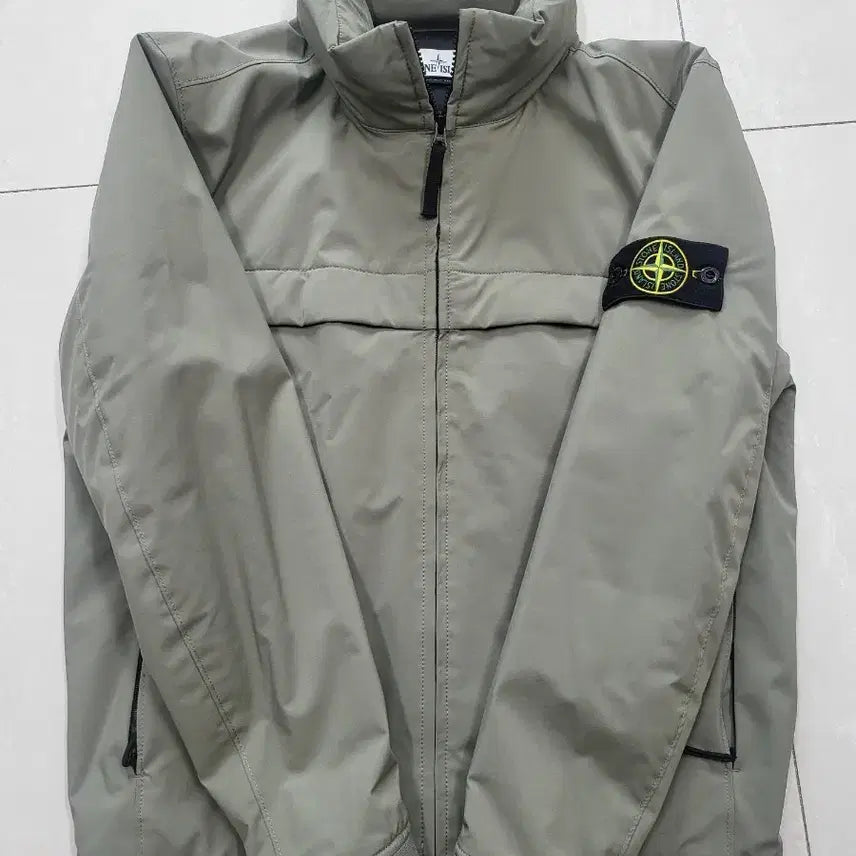 [BUNJANG] Stone Island Primaloft Jacket (Windbreaker) - Size M / 스톤아일랜드 프리마로프트(바람막이) m팝니다.