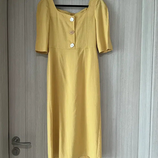 [BUNJANG] Sisley Midi Dress Yellow Button Detail / 시슬리원피스