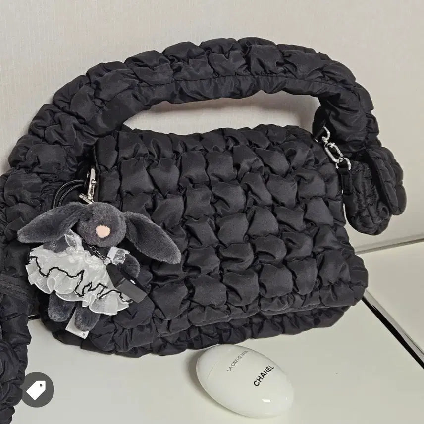 [BUNJANG] Zara Quilted Crossbody Bag with Cos Nano Bag Charm / 새상품) 자라 크로스백 (코스나노백 키링 증정)