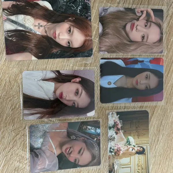 [BUNJANG] LOONA ARTMS Heejin, Kim Lip, Hyunjin, Haseul Photocard Bundle Set / 이달의소녀 artms 희진 김립 현진 하슬 포토카드 일괄