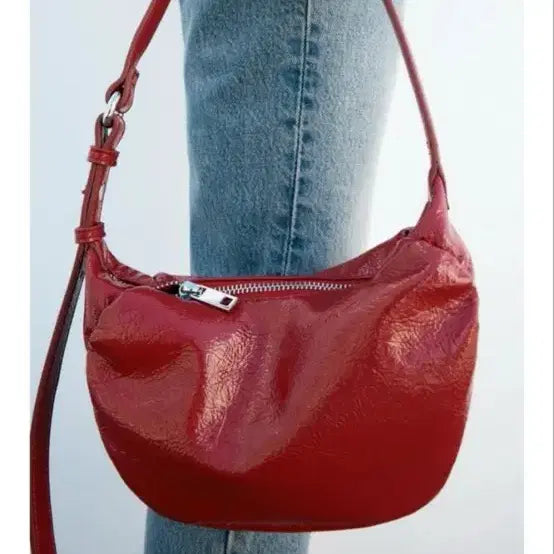 [BUNJANG] Zara Enamel Shirring Shoulder Bag Red / 자라 에나멜 셔링 숄더백 레드